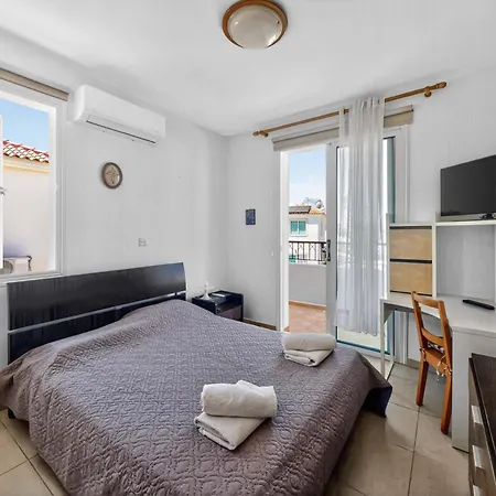 Rena - 3br Retreat Near Kalamies וילה פאראלימני