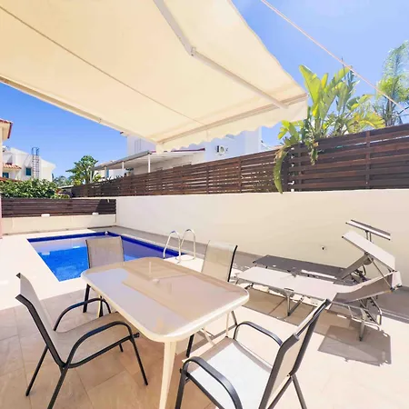 빌라 Rena - 3br Retreat Near Kalamies *