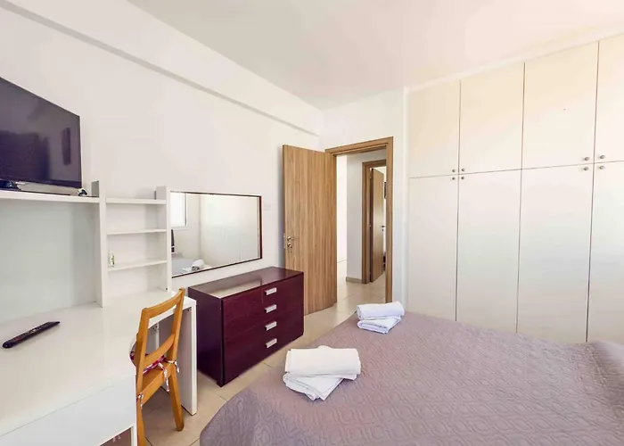 Willa Rena - 3br Retreat Near Kalamies Paralimni