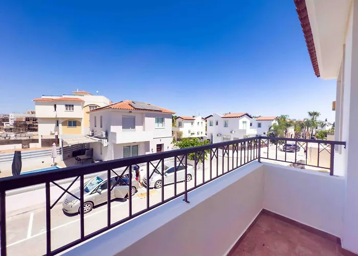 Willa Rena - 3br Retreat Near Kalamies